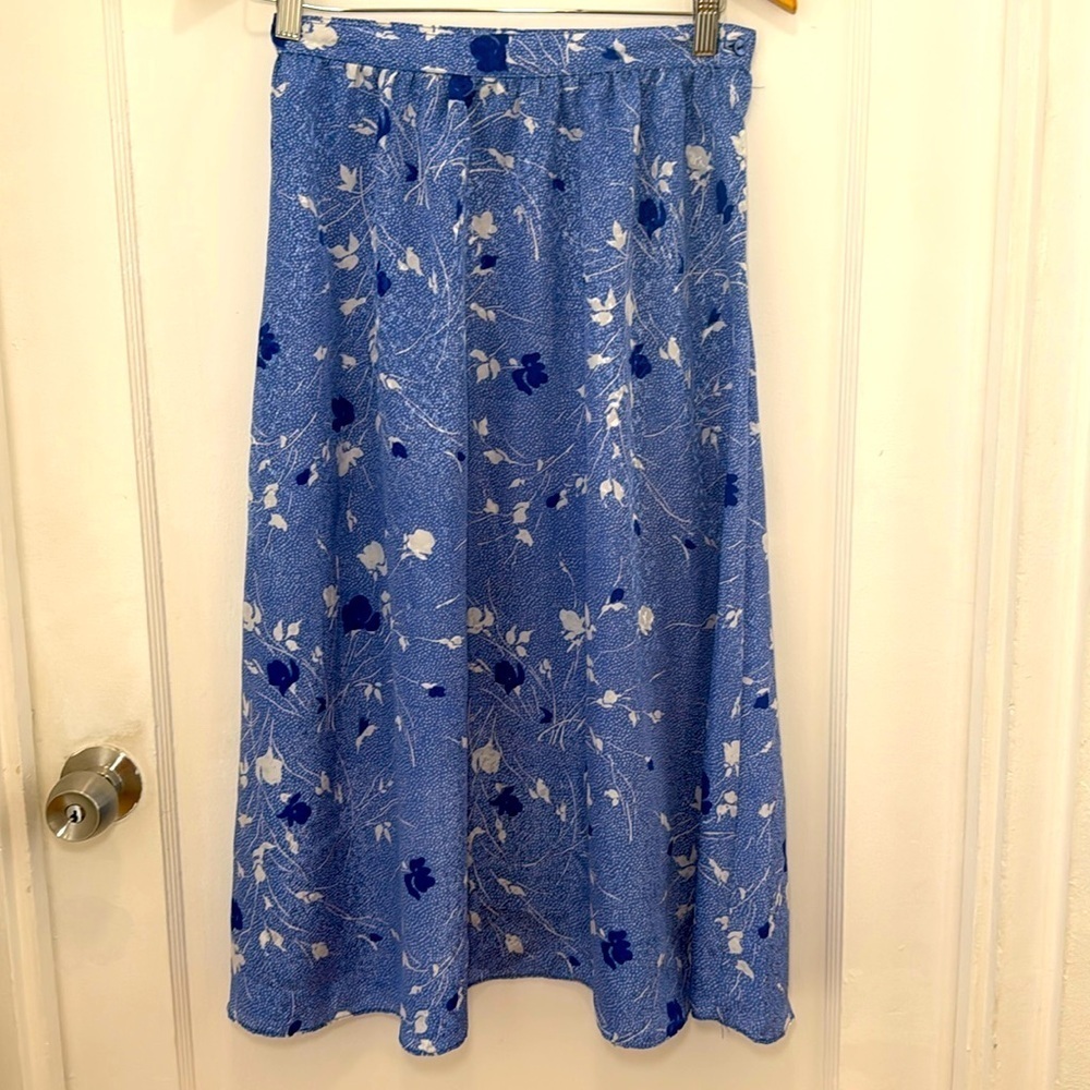✨ Vintage Sophisticates Petites Floral Skirt – Size Petite Small